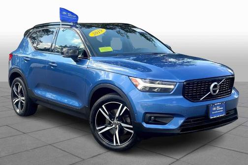 2019 Volvo XC40 T5 R-Design