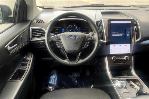2021 Ford Edge SE