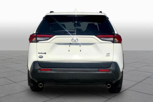 Super White 2019 Toyota RAV4 LE