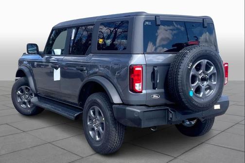 CARBONIZED GRAY METALLIC 2026 Ford Bronco Big Bend