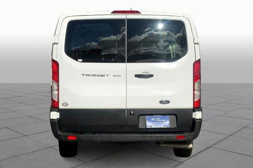 2023 Ford Transit-250