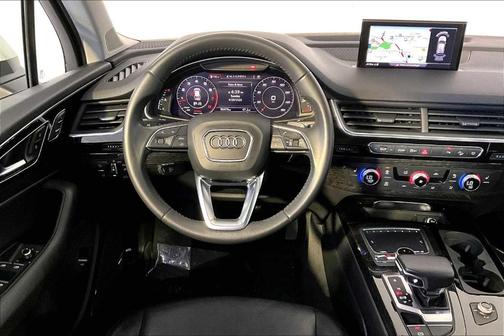 2019 Audi Q7 55 Premium Plus