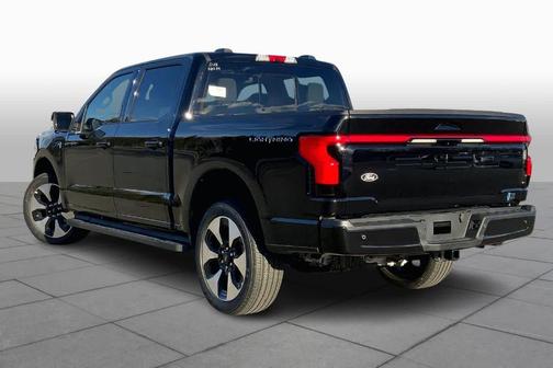 2025 Ford F-150 Lightning Platinum