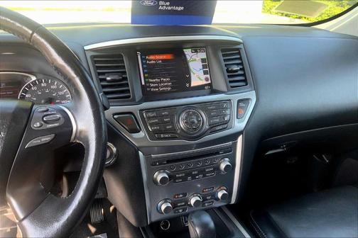 2019 Nissan Pathfinder SL