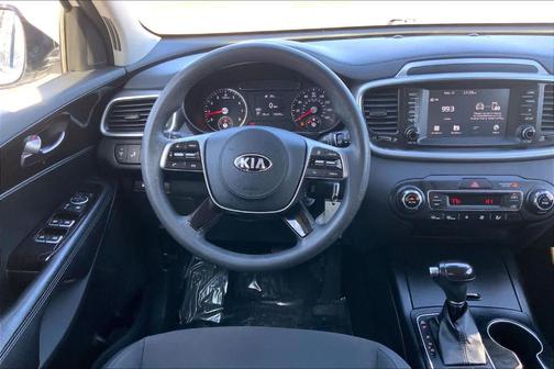2019 Kia Sorento LX V6