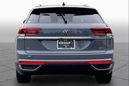 Pure Gray 2021 Volkswagen Atlas Cross Sport 2.0T SE w/Technology
