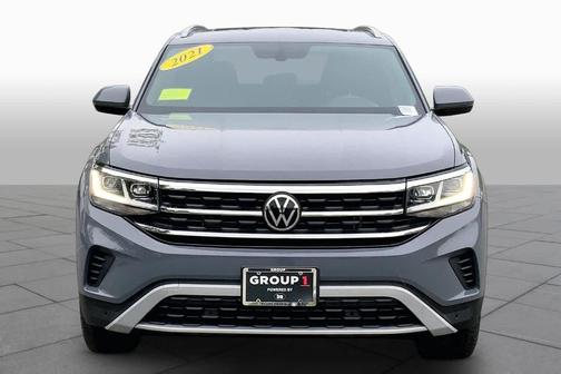 Pure Gray 2021 Volkswagen Atlas Cross Sport 2.0T SE w/Technology