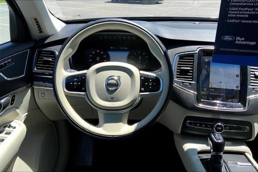 2020 Volvo XC90 T5 Momentum 7 Passenger