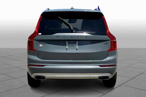 2020 Volvo XC90 T5 Momentum 7 Passenger