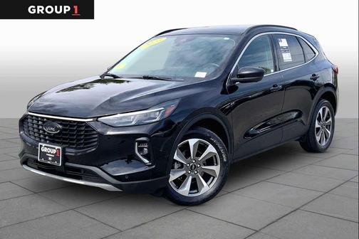 Agate Black Metallic 2023 Ford Escape Platinum