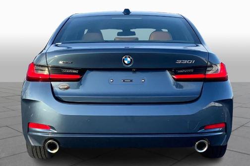2025 BMW 330 i xDrive