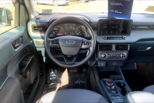 2022 Ford Maverick XL