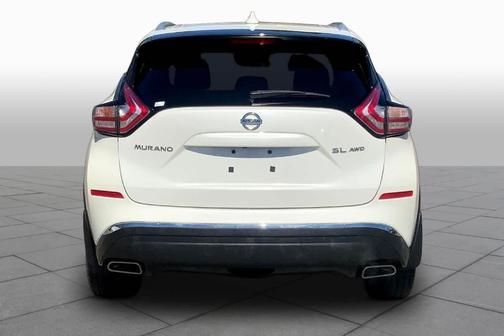 White 2017 Nissan Murano SL