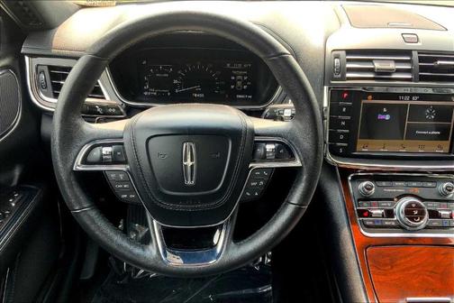 2017 Lincoln Continental Premier