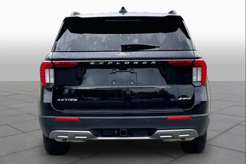 AGATE BLACK METALLIC 2026 Ford Explorer Active