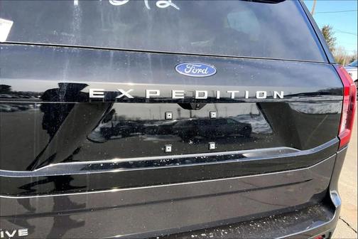 Gray 2026 Ford Expedition Active