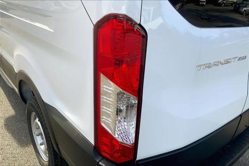 2025 Ford Transit-250 148 WB Medium Roof Cargo