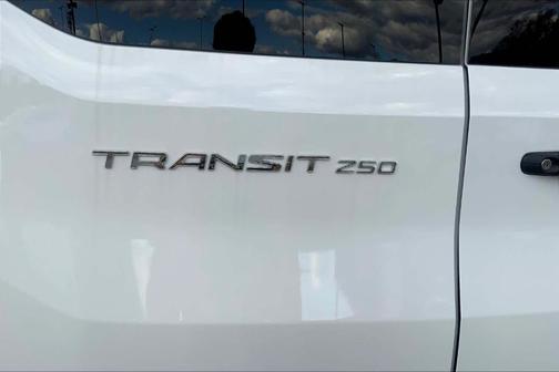 2025 Ford Transit-250 148 WB Medium Roof Cargo