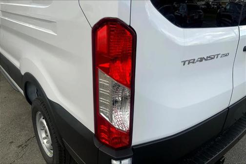 2025 Ford Transit-250 148 WB Medium Roof Cargo