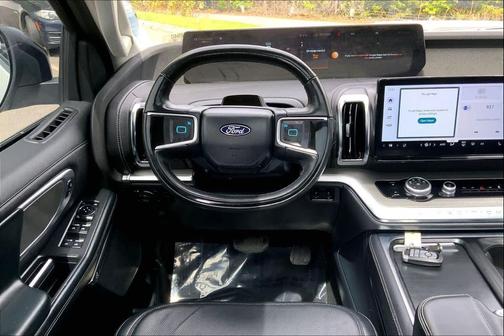 Oxford White 2025 Ford Expedition Max Platinum