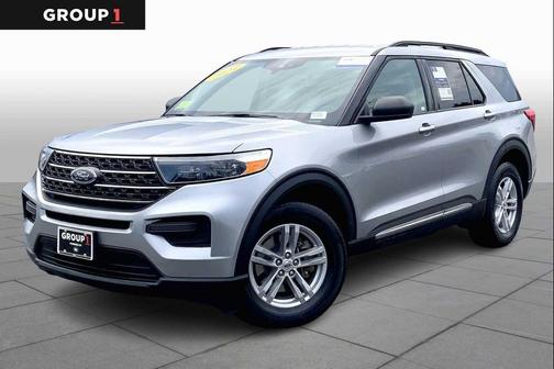 Iconic Silver Metallic 2021 Ford Explorer XLT