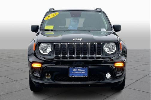 Black Clearcoat 2023 Jeep Renegade Latitude