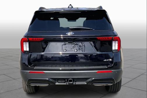 AGATE BLACK METALLIC 2026 Ford Explorer ST-Line