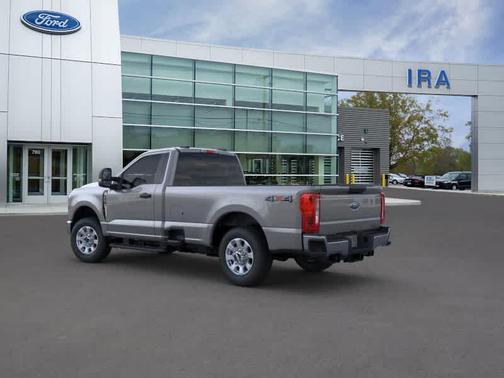2025 Ford F-350 XLT
