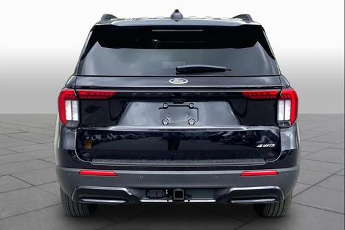 AGATE BLACK METALLIC 2026 Ford Explorer ST-Line