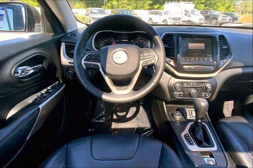 Light Brownstone Pearlcoat 2018 Jeep Cherokee Limited