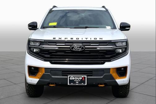 SPACE SILVER METALLIC 2026 Ford Expedition Tremor