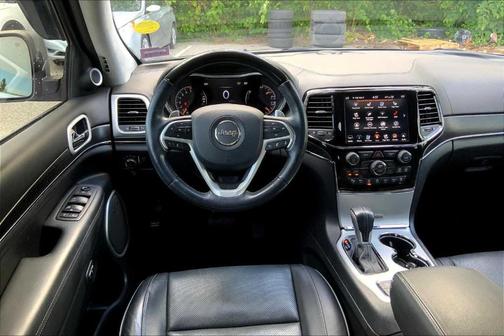 2020 Jeep Grand Cherokee Summit