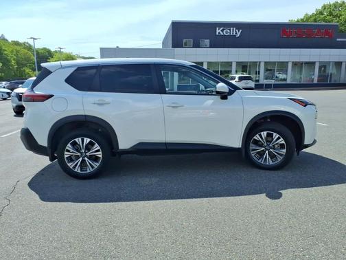 Pearl White Tricoat 2023 Nissan Rogue SV
