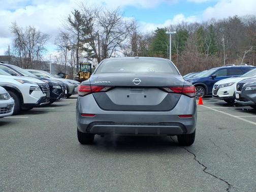 Gun Metallic 2023 Nissan Sentra SV