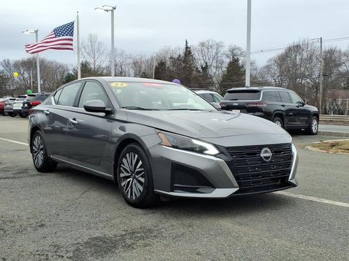 Gun Metallic 2023 Nissan Altima 2.5 SV