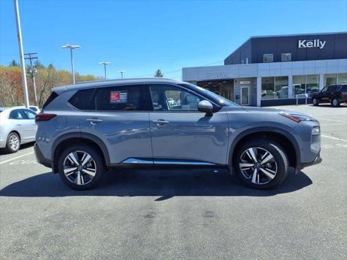 2022 Nissan Rogue SL