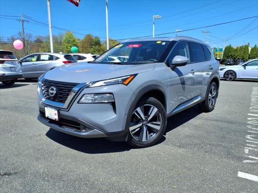 2022 Nissan Rogue SL