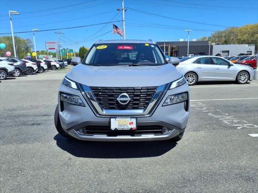 2022 Nissan Rogue SL