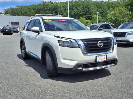 2023 Nissan Pathfinder Platinum 4WD