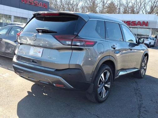 2023 Nissan Rogue SL