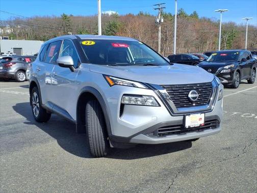2022 Nissan Rogue SV