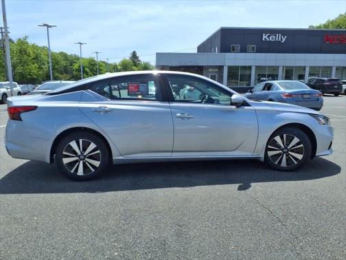 2022 Nissan Altima 2.5 SL