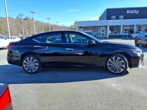 2024 Nissan Altima 2.5 SL