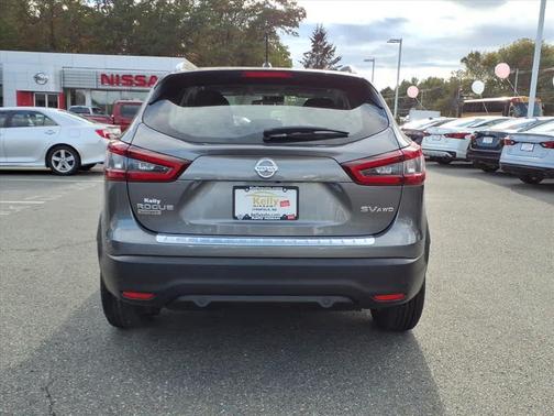 2022 Nissan Rogue Sport SV