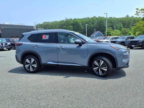 2023 Nissan Rogue SL