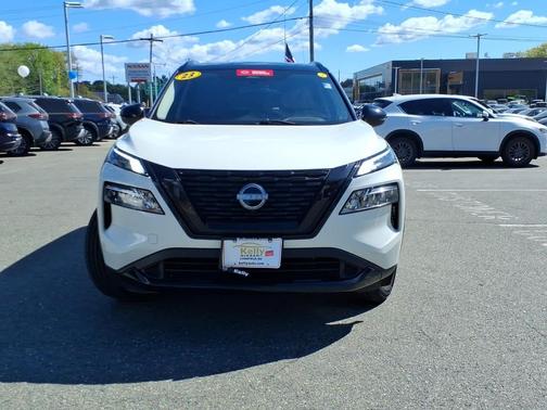 Super Black 2023 Nissan Rogue SV