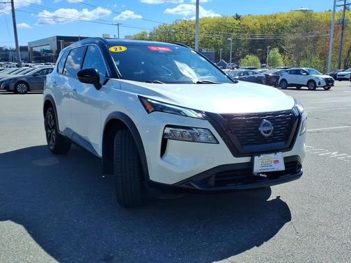 Super Black 2023 Nissan Rogue SV