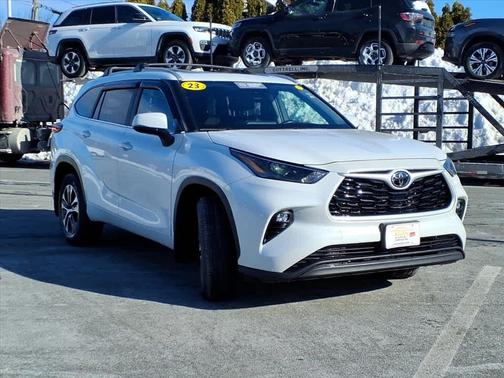 2023 Toyota Highlander XLE
