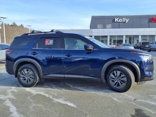 2022 Nissan Pathfinder SV 4WD