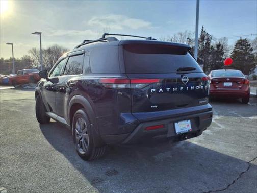 2022 Nissan Pathfinder SV 4WD